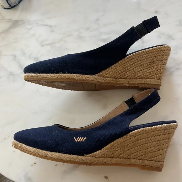 Viscata Navy Slingback Wedges - Picture 4 of 12